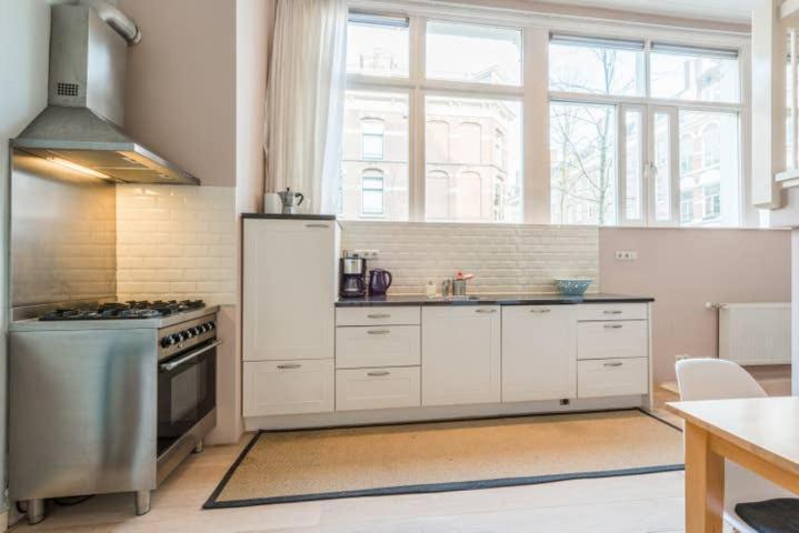 Hip Split Level Apartment On The Ground Floor 암스테르담 외부 사진